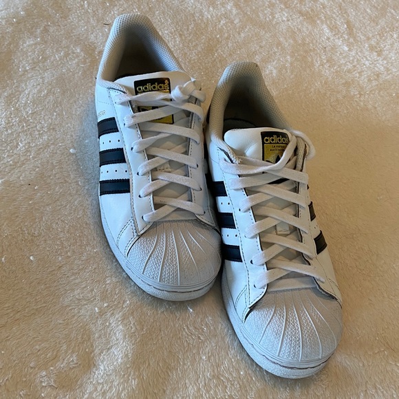 ADDIDAS Superstar Sneakers- SIZE 6 - Picture 3 of 7
